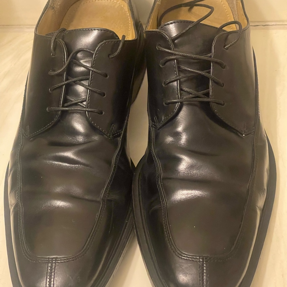 BLACK COLE HAAN BROGUES